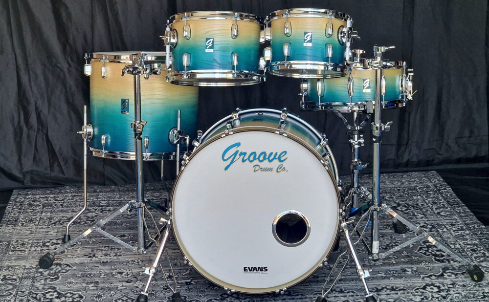 Caribe Blue Fade to Natural Ash over Walnut Drums - Image 4