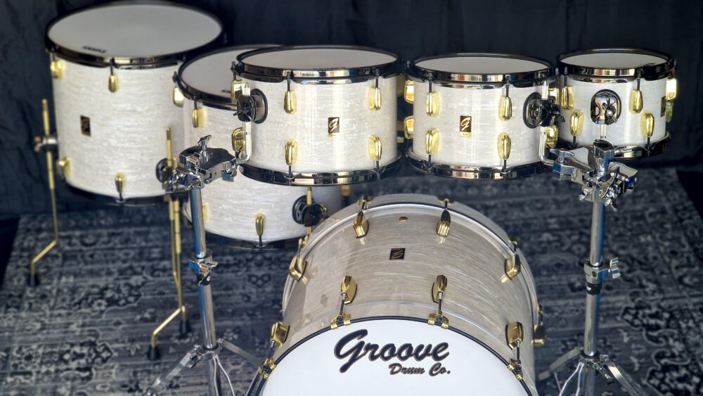 White Onyx over Maple Drums 20",8,10,12,14,16"
