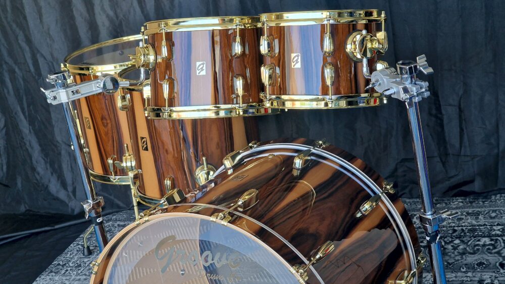 Santos Rosewood over Maple w/re-rings - Image 3