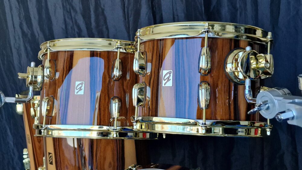 Santos Rosewood over Maple w/re-rings - Image 8