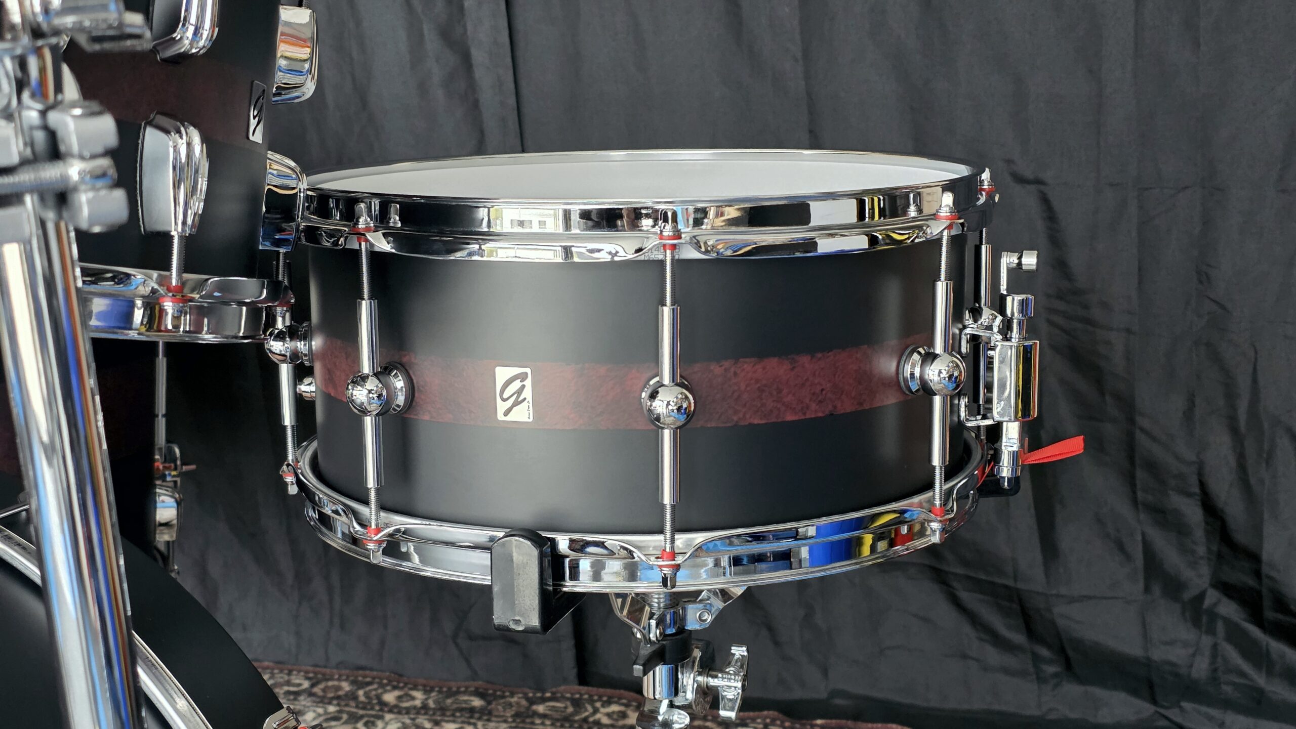 Cherry Black Brushed Red Wild Padauk Drums - Image 9
